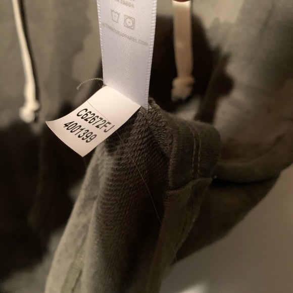 ALTERNATIVE Camo lace up hoodie - Picture 4 of 5